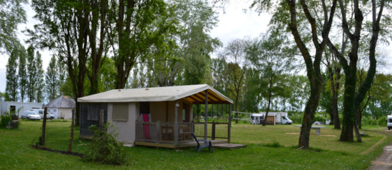Vue des locations mobil-homes camping de la Grande Pâture au Pays de de la Loire